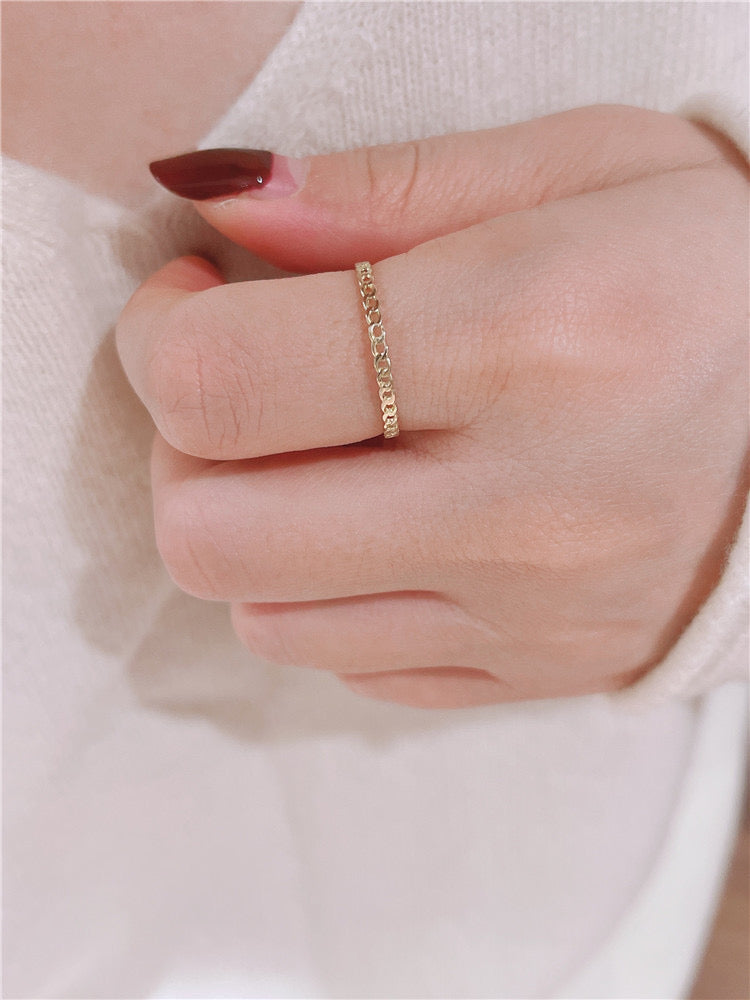 Fine Curb Chain Stackable Ring