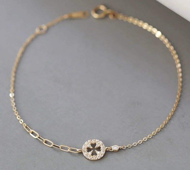 Crystal Bezel Clover Dish Bracelet