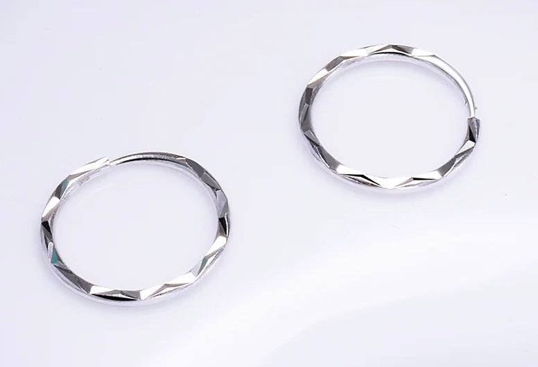 Triangle Cut Pattern Hoop Earrings