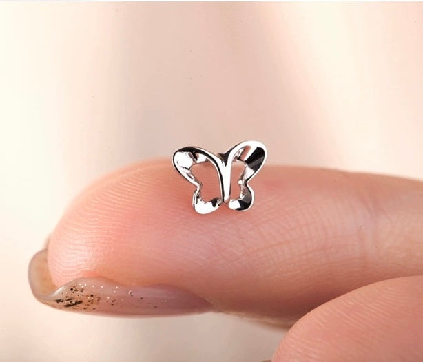 Motif Butterfly Stud Earrings