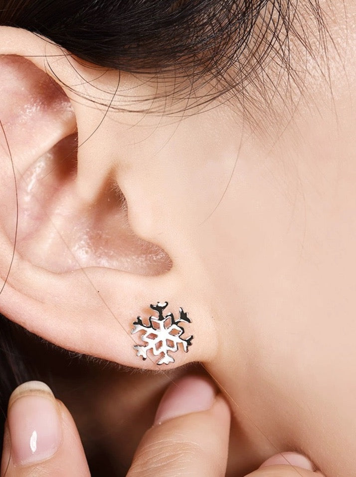 Frosty Snowflake Stud Earrings