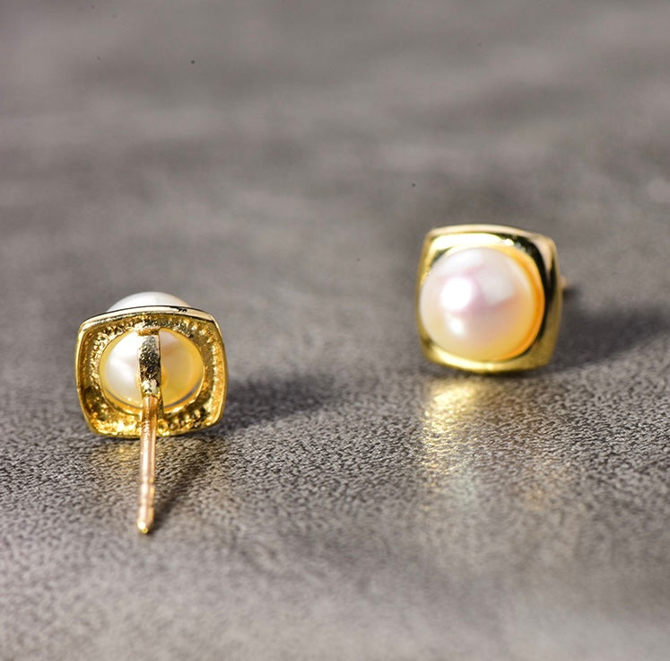 Pearl Saucer Stud Earrings