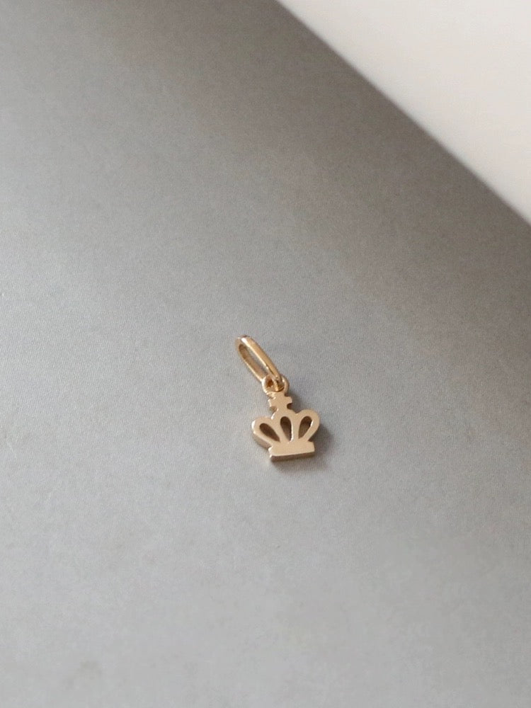 Signet Crown Charm Pendant