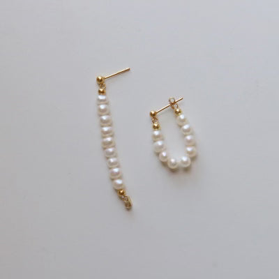 Geisha Pearl Stud Earrings