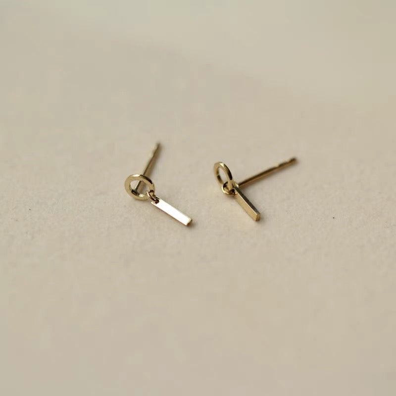 Ring Tag Stud Earrings