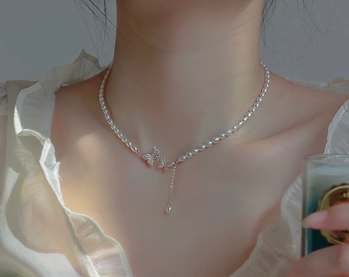 Butterly Bib Pearl Choker Necklace