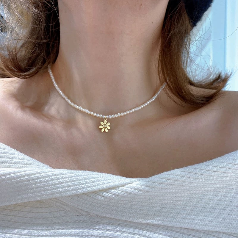 Sunflower Pearl Collar Necklace