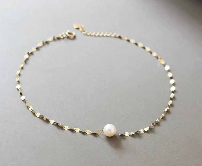 Pearl on Sequinned Kiss Chain Bracelet