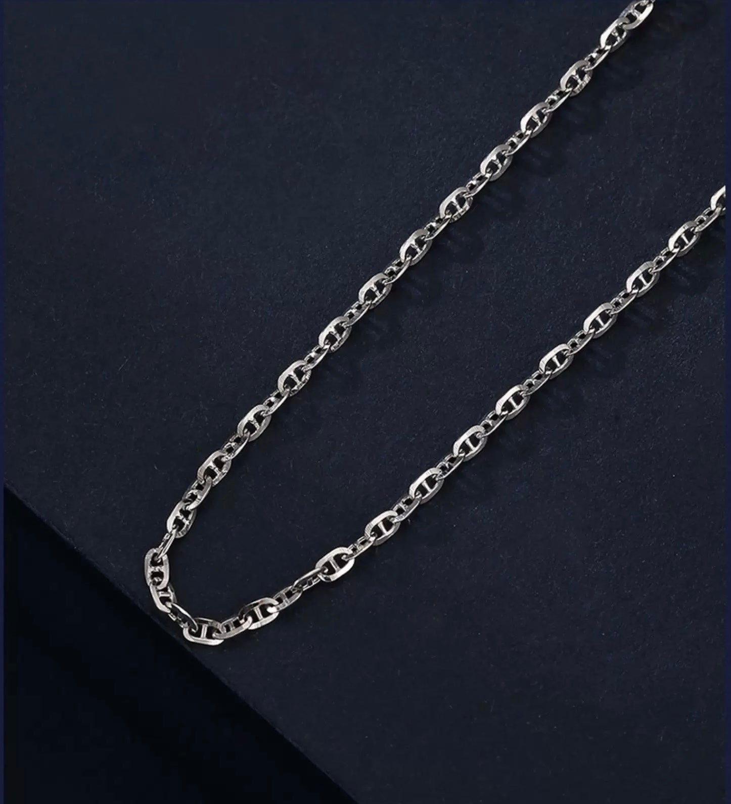 Marine Link Patterned Chain Necklace