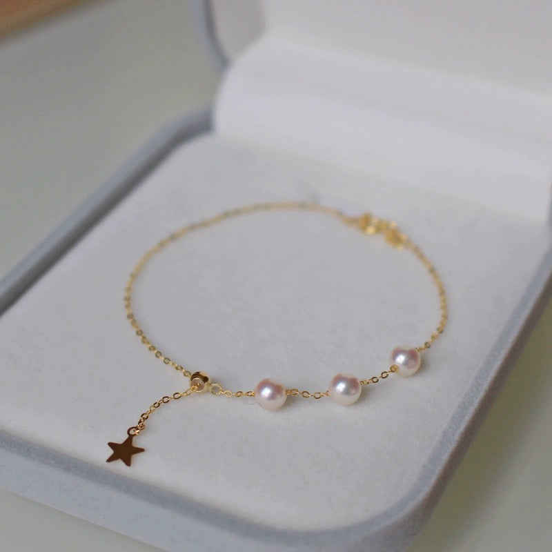 Akoya Pearls & Hanging Star Bracelet