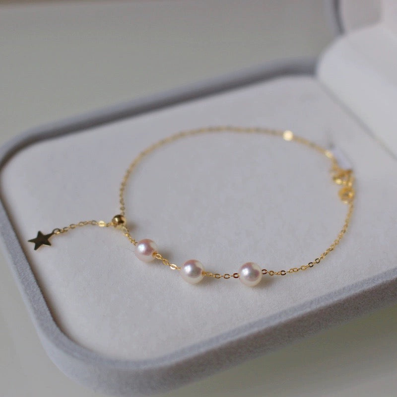 Akoya Pearls & Hanging Star Bracelet