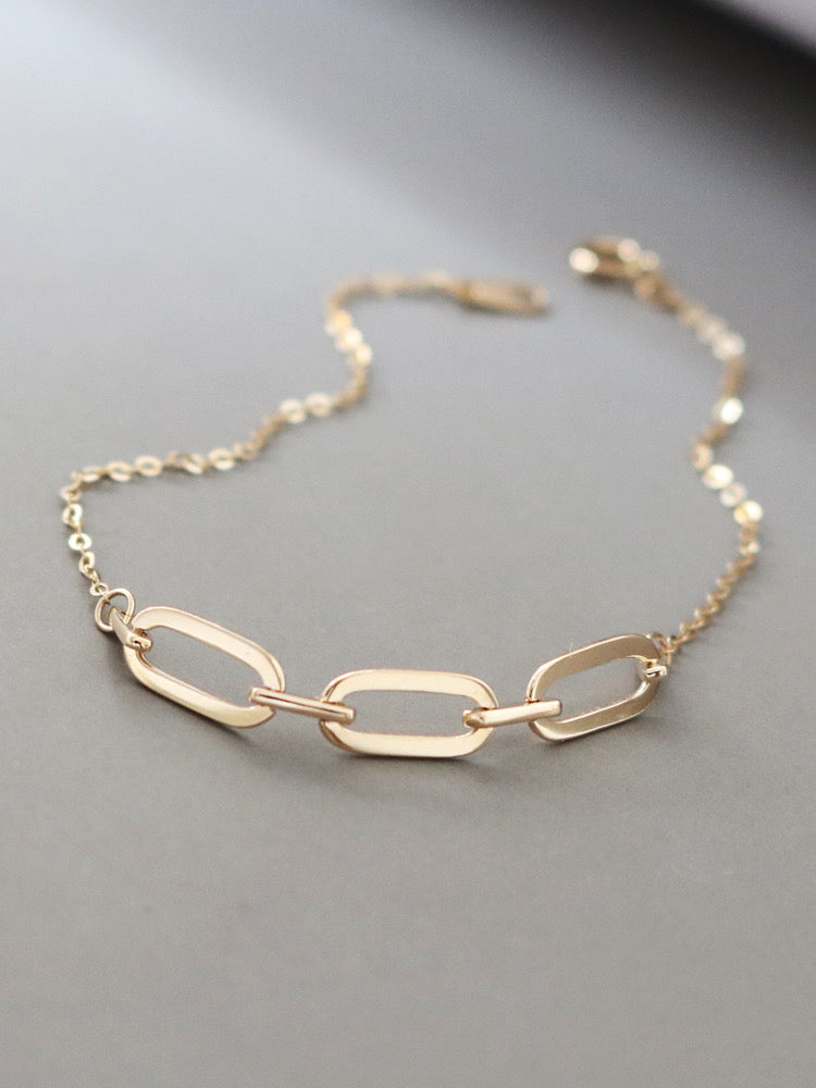 Fetch Link Oval Bracelet