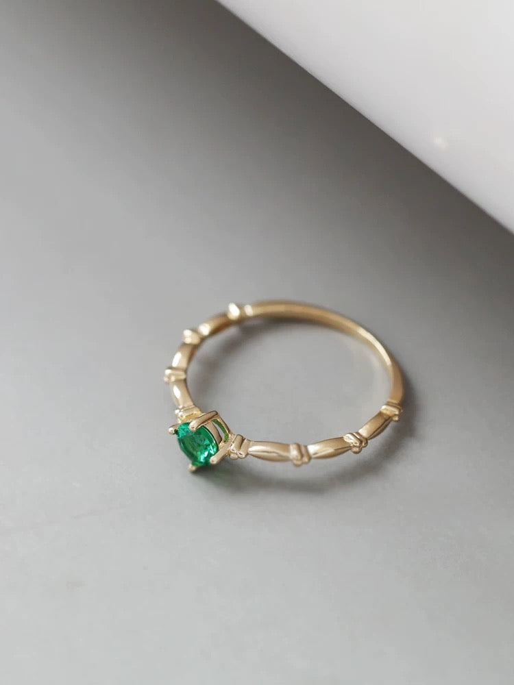 Kata Green Moissanite Beaded Stackable Ring