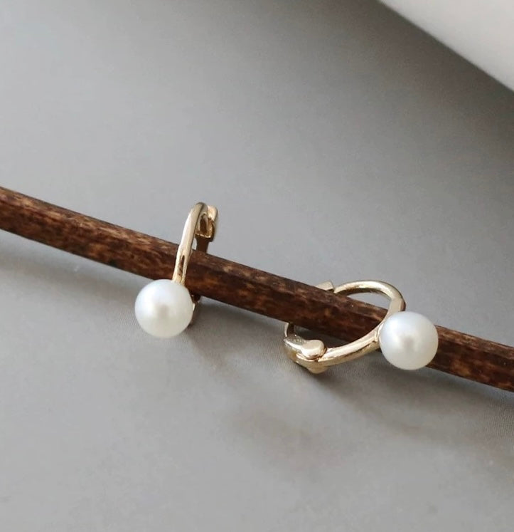 Gorgeous Pearl Huggie Hoops