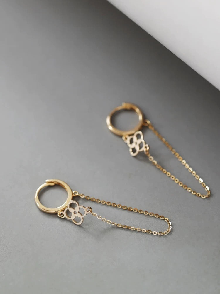 Flower Ring Chain Huggie Hoops