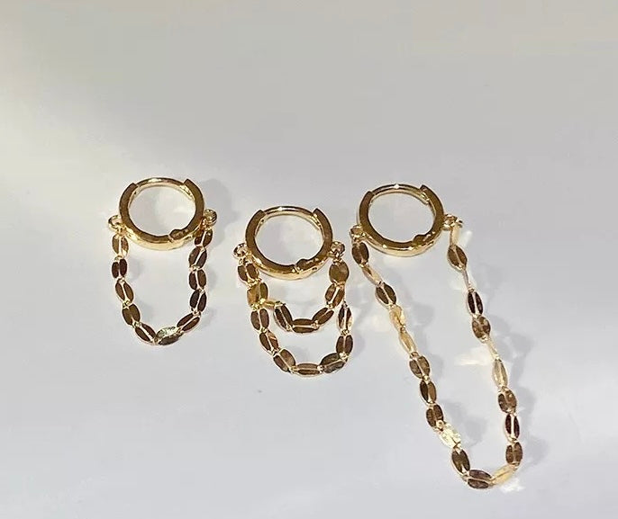 Sequin Kiss Chain Huggie Hoops