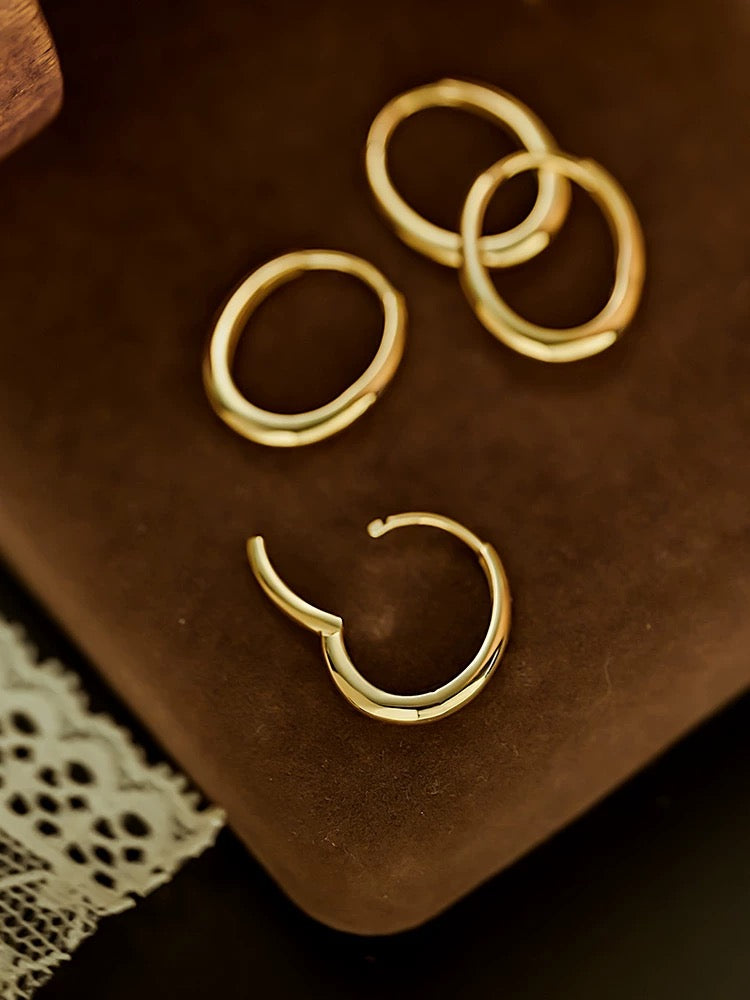 Chelsea Elliptical Hoop Earrings