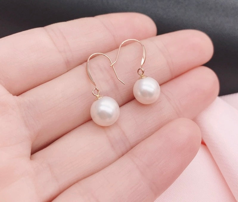 Fresh Pearl Hook Earrings