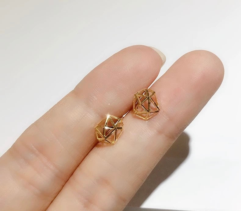 Trapeze Maze Stud Earrings