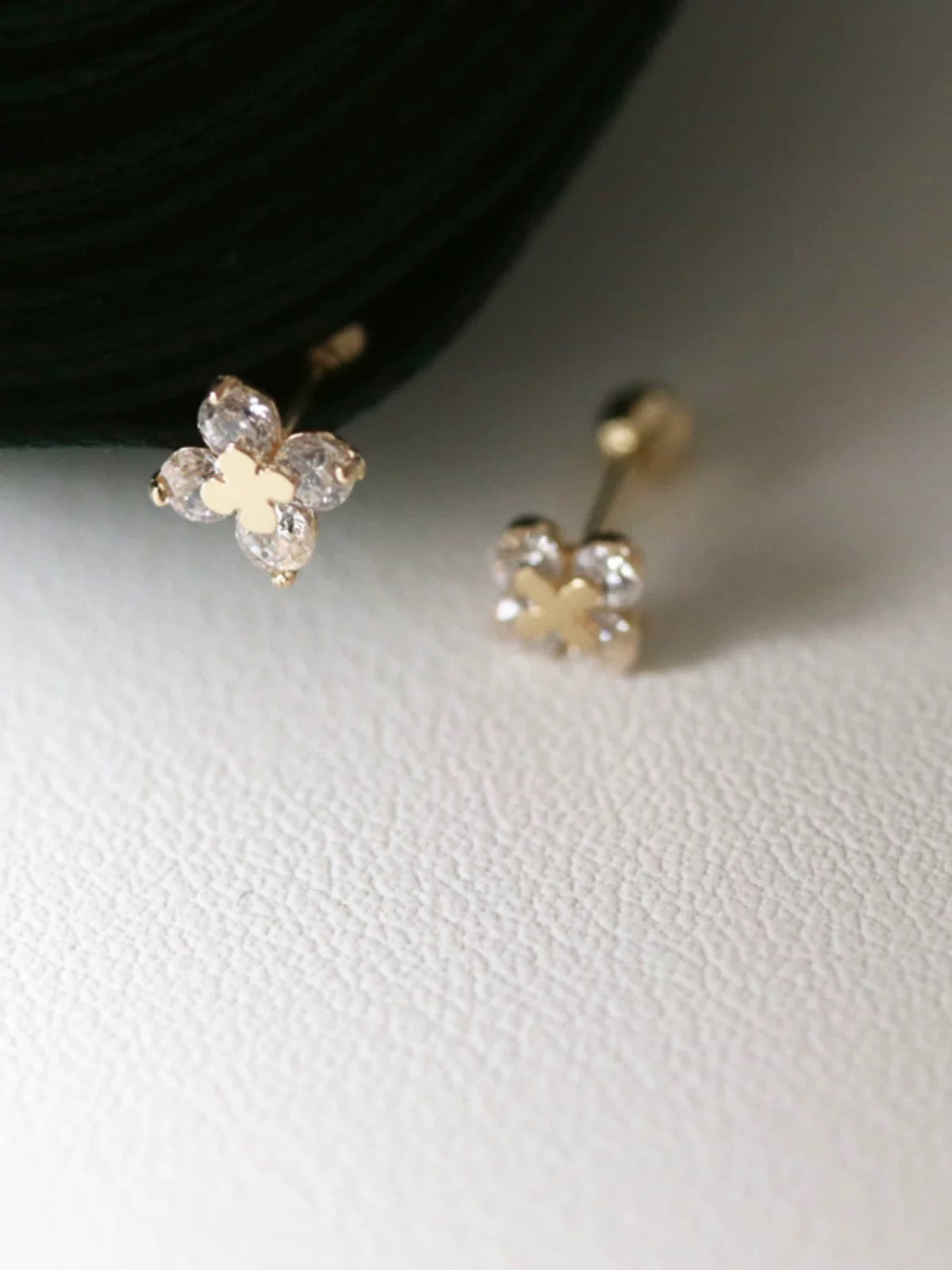 Petal Clover Stud Earrings