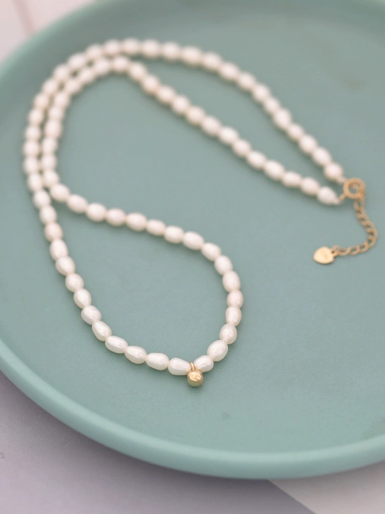 Marilyn Pearl Necklace