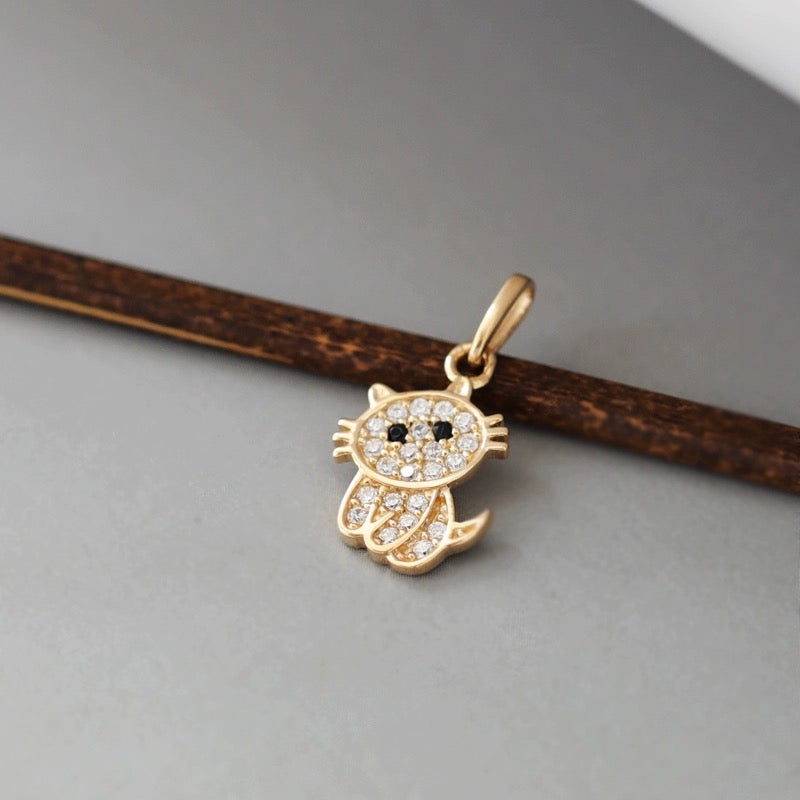 Loving Cat Charm Pendant