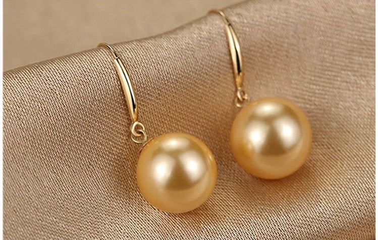 Sprayed Akoya Pearl Hook Earrings