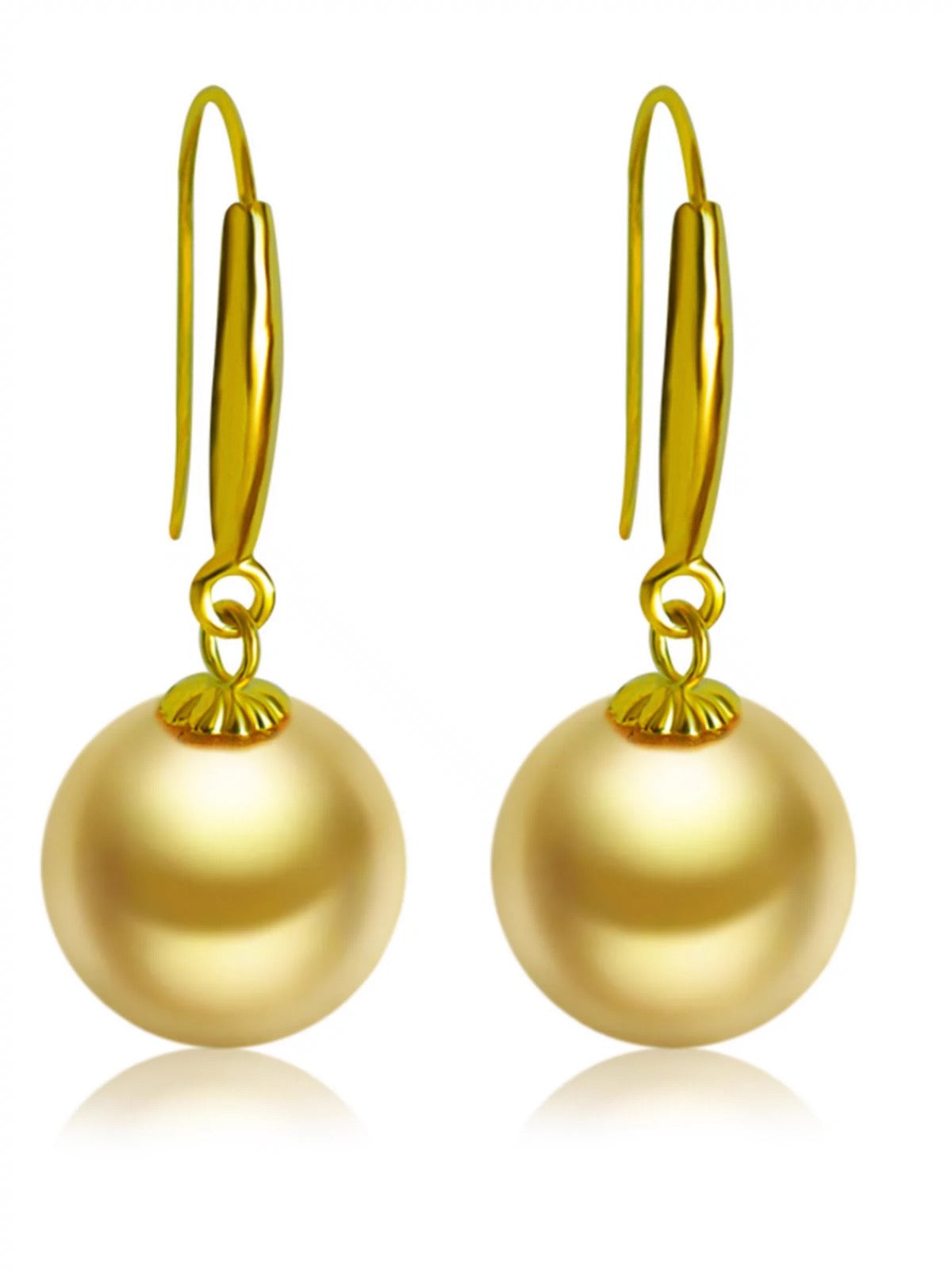 Sprayed Akoya Pearl Hook Earrings