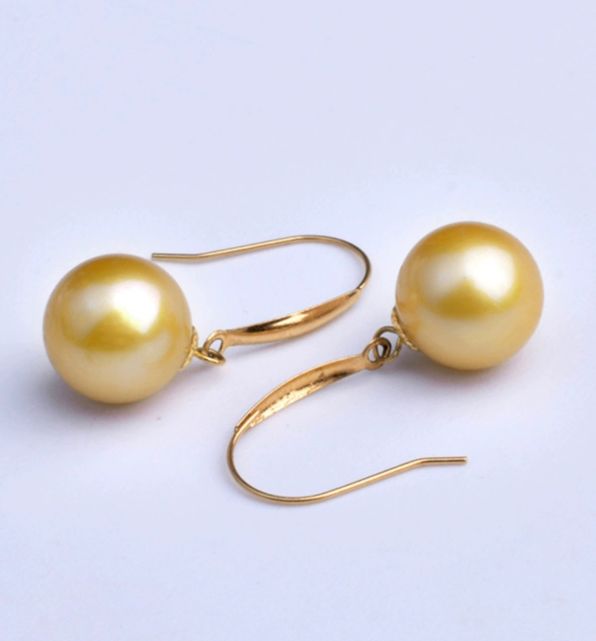 Sprayed Akoya Pearl Hook Earrings