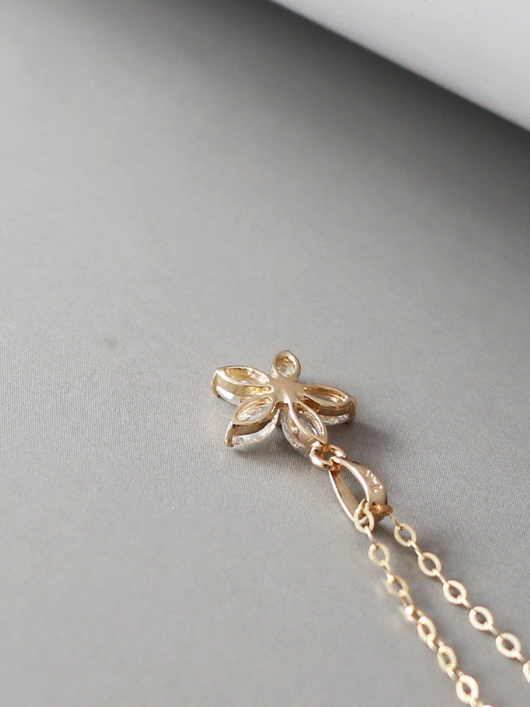 Hanging Star Flower Charm Necklace