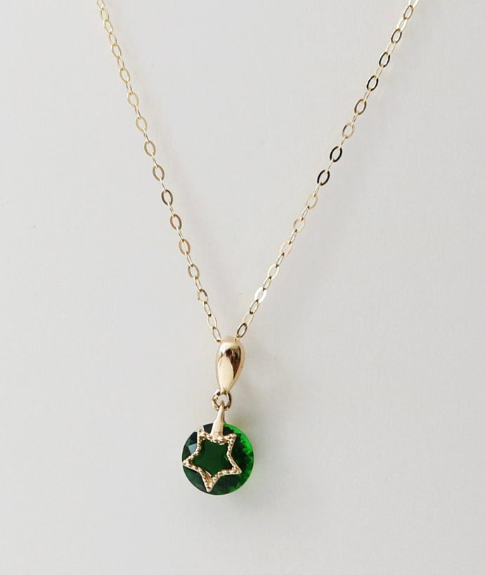 Green Mystic Star Stone Charm Necklace