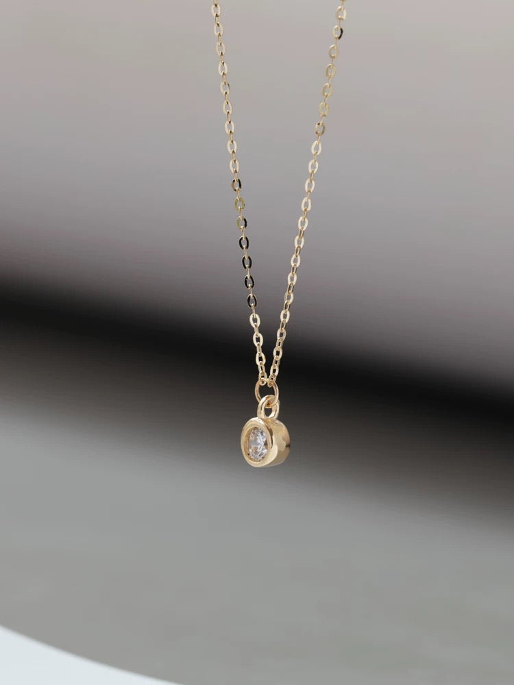 Round Bezel Necklace