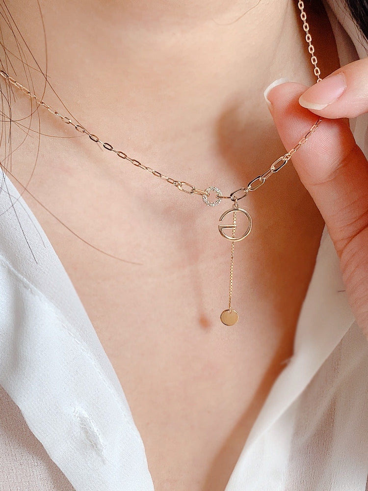 G Hanging Dial Lariat Necklace