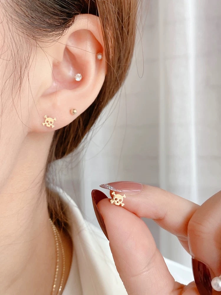 Pirate Skull Stud Earrings