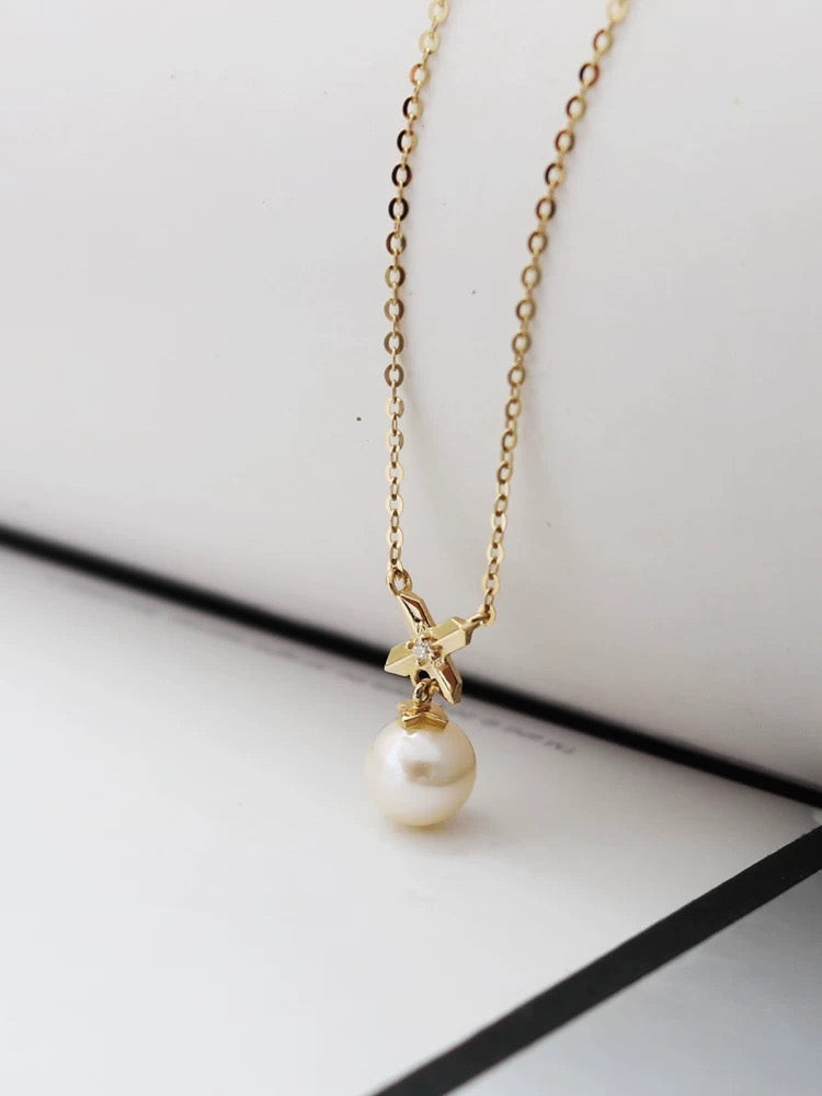 Envy X Pearl Necklace