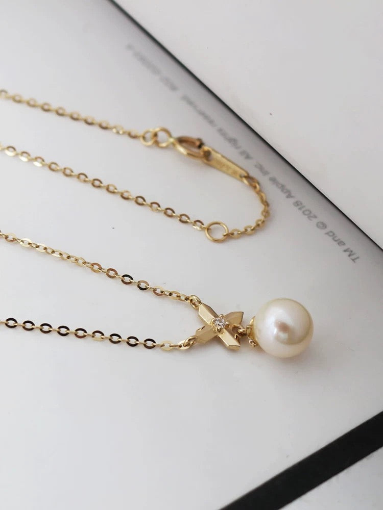 Envy X Pearl Necklace