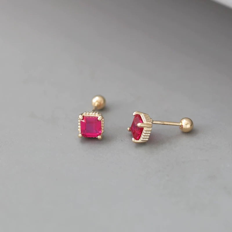 Beaded 4 Claw Square Stud Earrings