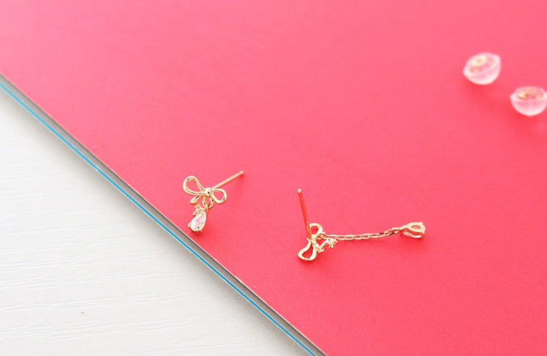 Bow Peep Chain Stud Earrings