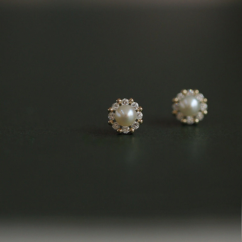 Starry Eyed Pearl Stud Earrings