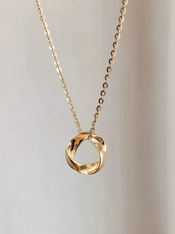 Whirl Wrap Ring Charm Necklace