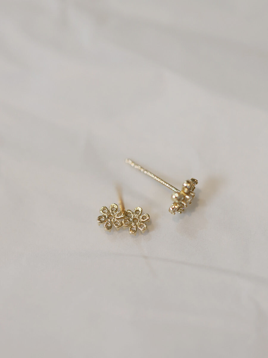 Asymmetric 1+2 Stud Earrings