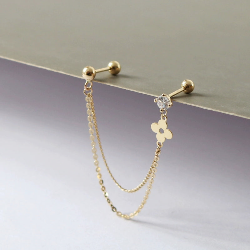 One Piece Daisy Solitaire Chain Stud Earring