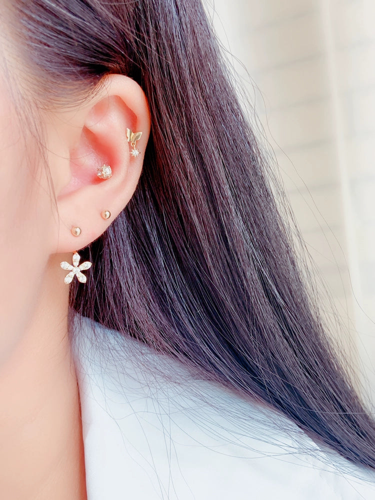 Circular Daisy Bar Stud Earrings