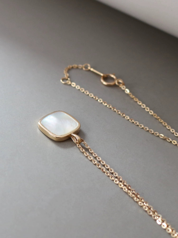 Mother of Pearl Byobu Square Necklace