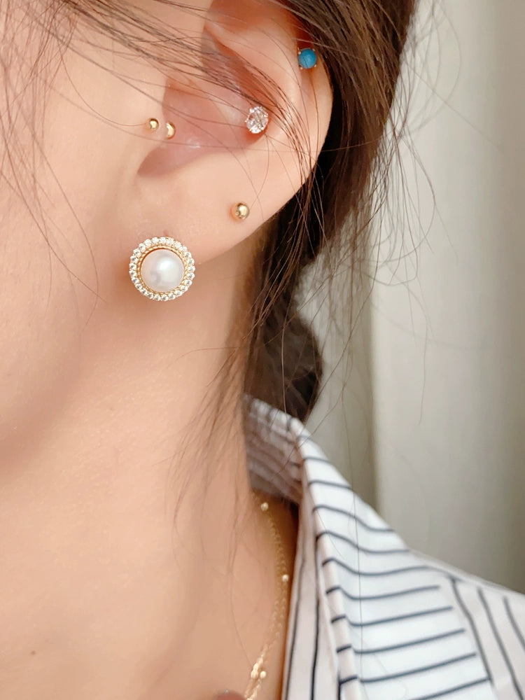 Rosetta Pearl Dish Stud Earrings