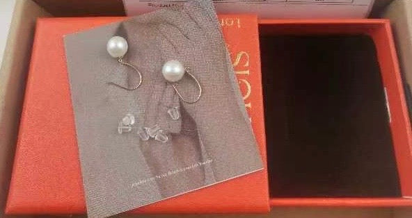 Fresh Pearl Hook Earrings