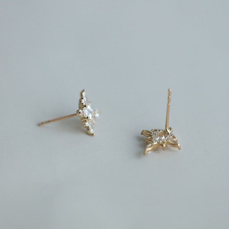 Phantom Lights Stud Earrings