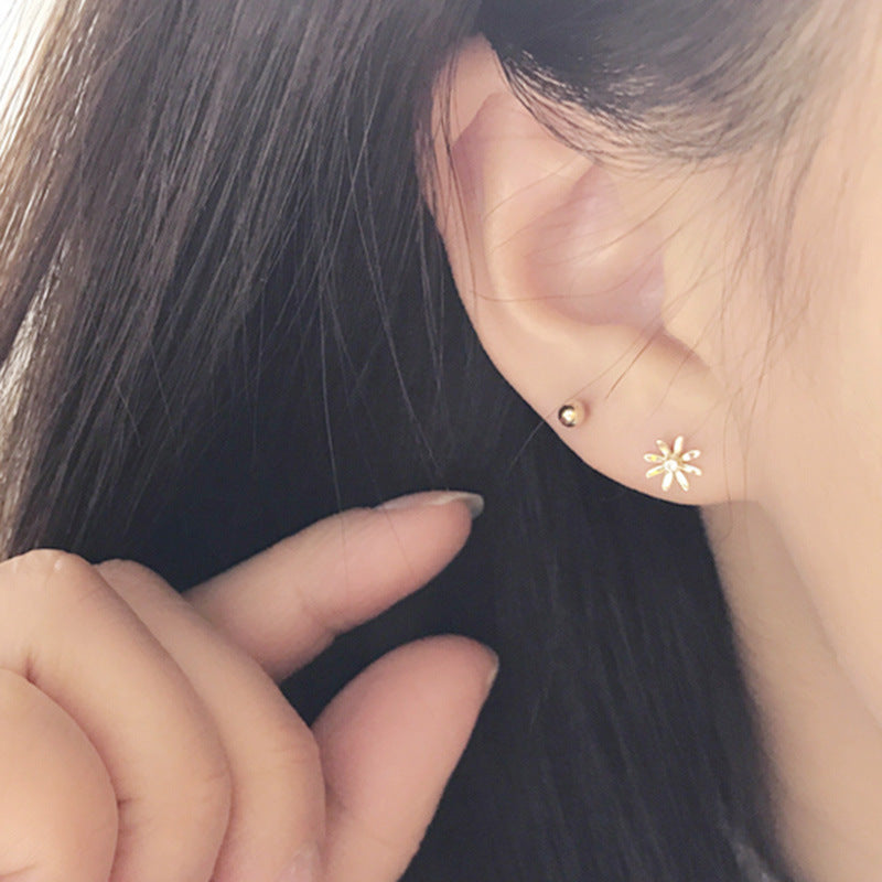 Dear Daisy Stud Earrings